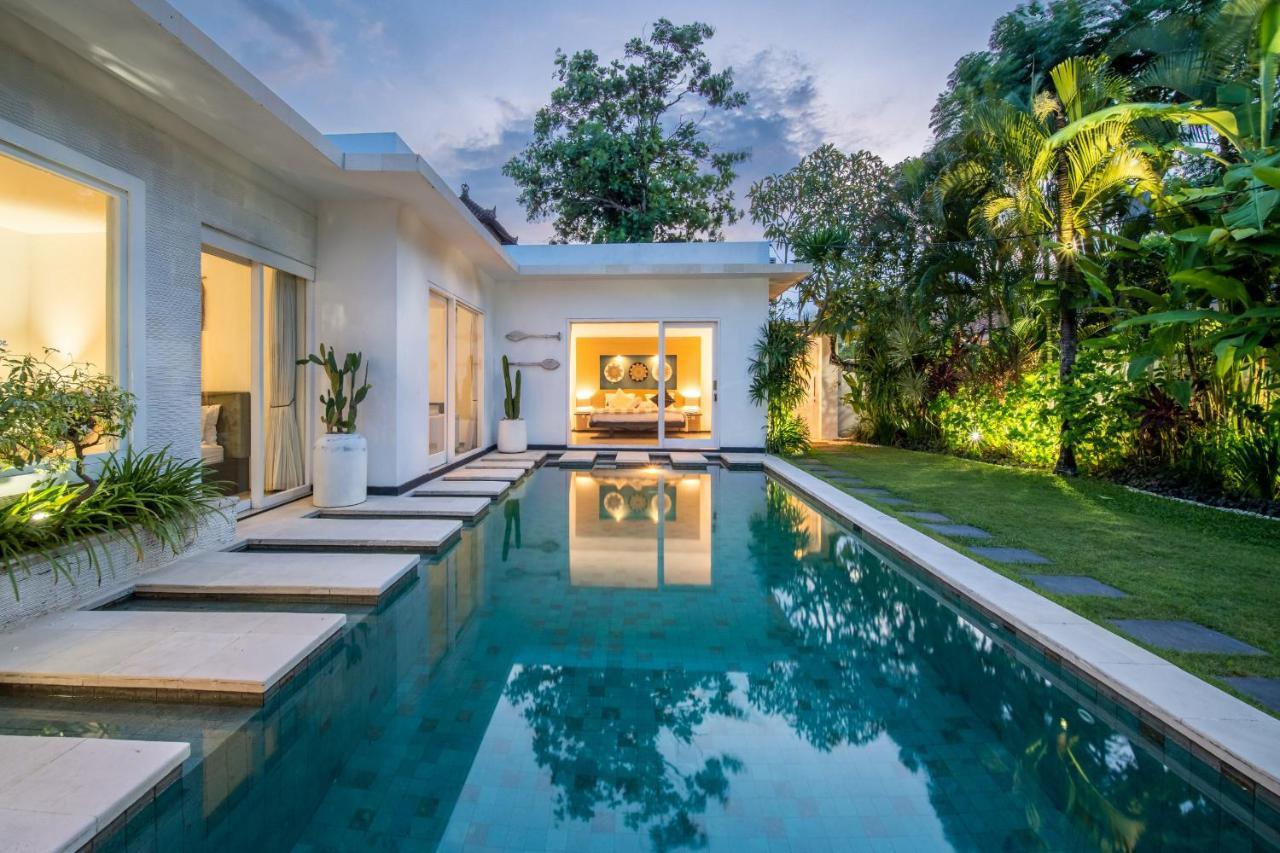 Villa Khanphi Seminyak Buitenkant foto